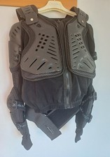 Corpetto Armatura con protezioni moto,spalle,gomiti,torace e colonna vertebrale.