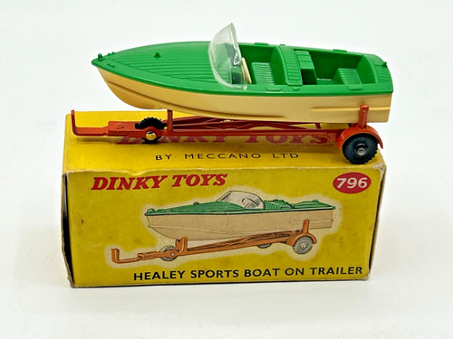 Barca sportiva dinky 796 - barca,