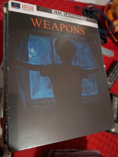 Weapons ultra hd - -,