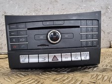 MERCEDES E220 RADIO CD