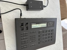 roland R8 drum machine