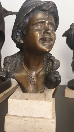Scultura bronzo scugnizzo - in,