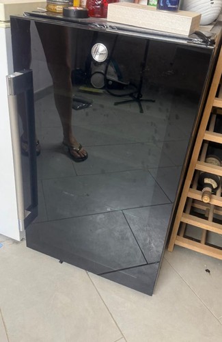 Cantinetta vino nera