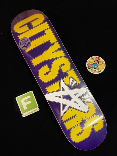 Raro nos city stars skateboard - stars,