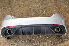 PARAURTI POSTERIORE COMPLETO