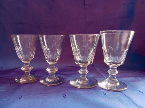 Quatre verres cave a - verres,