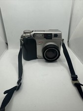 Olympus Camedia C-2020 Z Digital Camera 3X Optical Zoom 2.1 MP Vintage Y2k WORKS