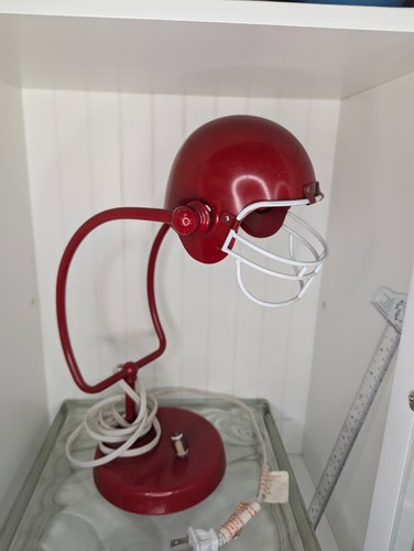 Lampada casco calcio rosso