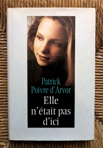 Livre autobiographique elle - livre,