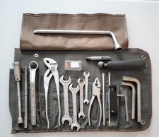 Tool kit attrezzi di bordo