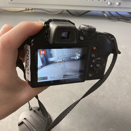Fujifilm finepix s8200 - finepix,