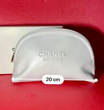 Pochette Chanel Skincare
