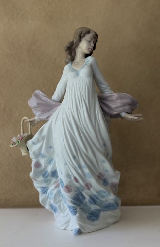 Lladro 5898 spring - lladro,