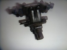 Kyosho PureTen Alpha - Différentiel avant + support d'amortisseurs