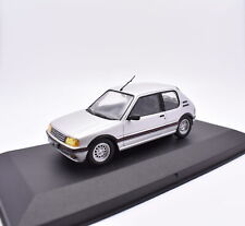 Modellino Auto Scala 1:43 Peugeot 205 GTI diecast modellismo statico collezione