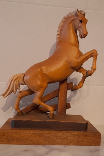 Statuina cavallo legno
