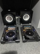 2x Pioneer CDJ 2000 NXS2 Nexus