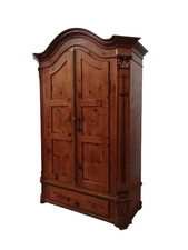 Armadio in cirmolo tirolese -