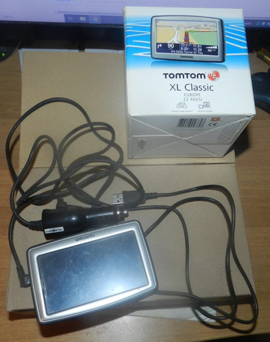 Navigatore satellitare tomtom - navigatore,
