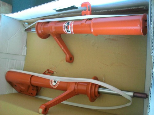 Stock coppie ammortizzatori - stock,