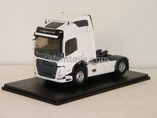 Tracteur volvo blanc - tracteur,
