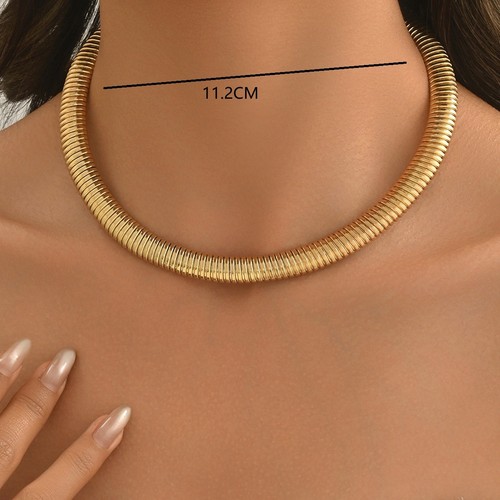 Collana design serpente