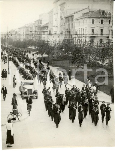 1932 milano sfilata - milano,