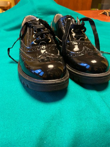 Scarpe vernice nera usate - 33,