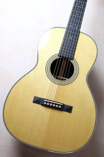 Martin modern deluxe - 00-12-28,