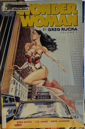 Wonder woman greg rucka - by,