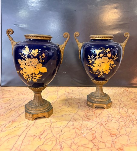 Très belle paire - , vases