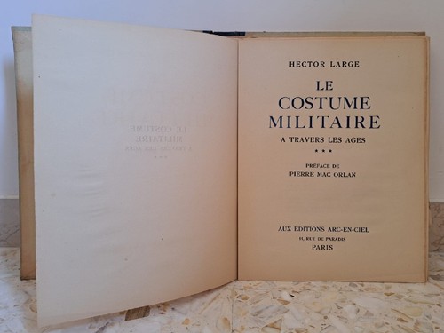Large costume militaire a - large,