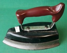 VECCHIO FERRO DA STIRO ANTICO