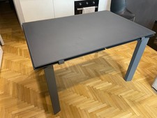 Tavolo Calligaris vetro temperato allungabile.