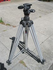 Manfrotto Bogen 3046 Treppiede
