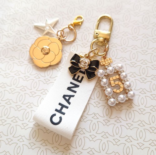 Chanel ciondolo vacanze - chanel,