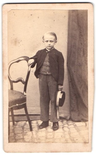 Fotografia giovane ragazzo