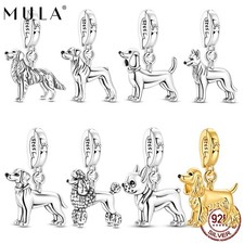 Ciondolo cane carino europeo