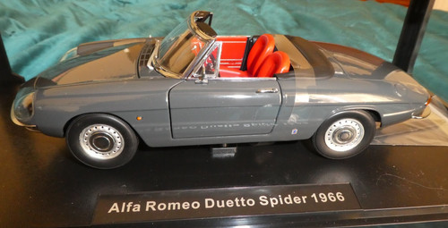 Alfa romeo duetto spider 1966 - alfa,