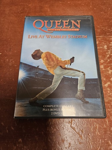 Queen live wembley stadium - at,
