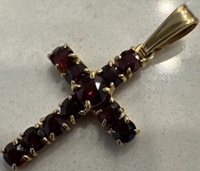 Ciondolo croce rubino oro