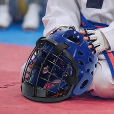 Maschera per casco da karate