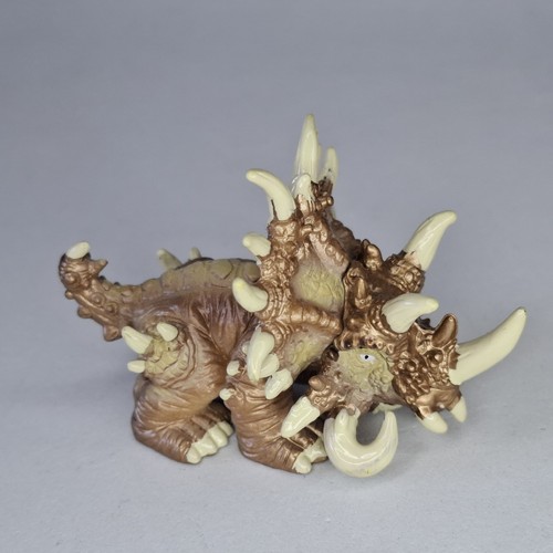 Petatriceratops dinofroz - petatriceratops,