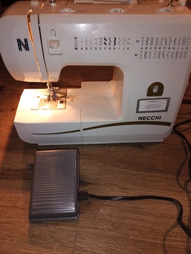 Vintage necchi model 4300 - vintage,