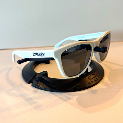 Rare oakley frogskins - rare,