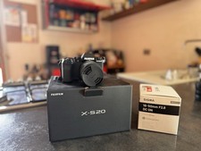 Kit Macchina Fotografica Fujifilm X-S20+ sigma 18-50 f 2.8