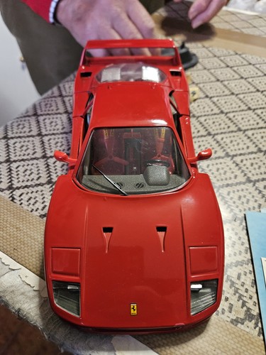 Ferrari f40 1987 burago scala - ferrari,