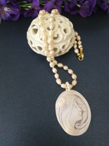 Collana con cammeo - , conchiglia