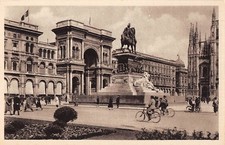 BR92907 milano monumento a vittorio emanuele II bike velo  italy