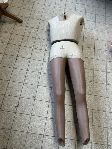 Bambola sartoriale modello